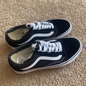 BRAND NEW Van Old School Sneakers